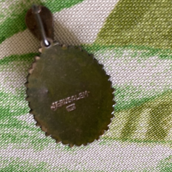 Vintage Jerusalem Pendant Religious Christian Necklace Oval Sterling and Shell - Picture 5 of 6